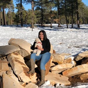 Meet your Posher, Desiree